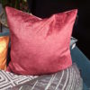 Coussin velours bordeaux Geneva – Image 4