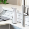 Distributeur savon automatique blanc UMBRA – Image 3