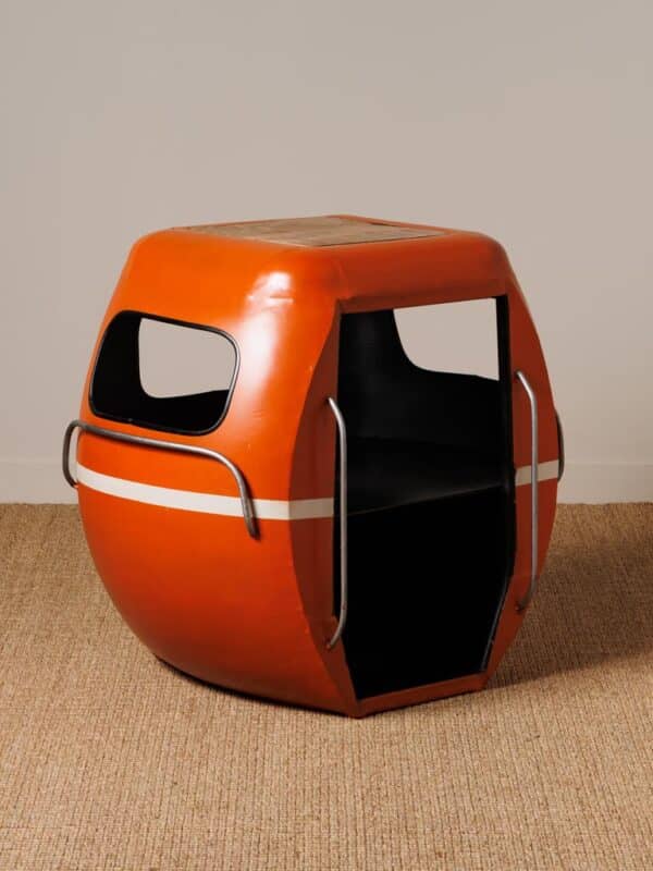 Chevet téléphérique orange